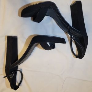Forever 21 black heal